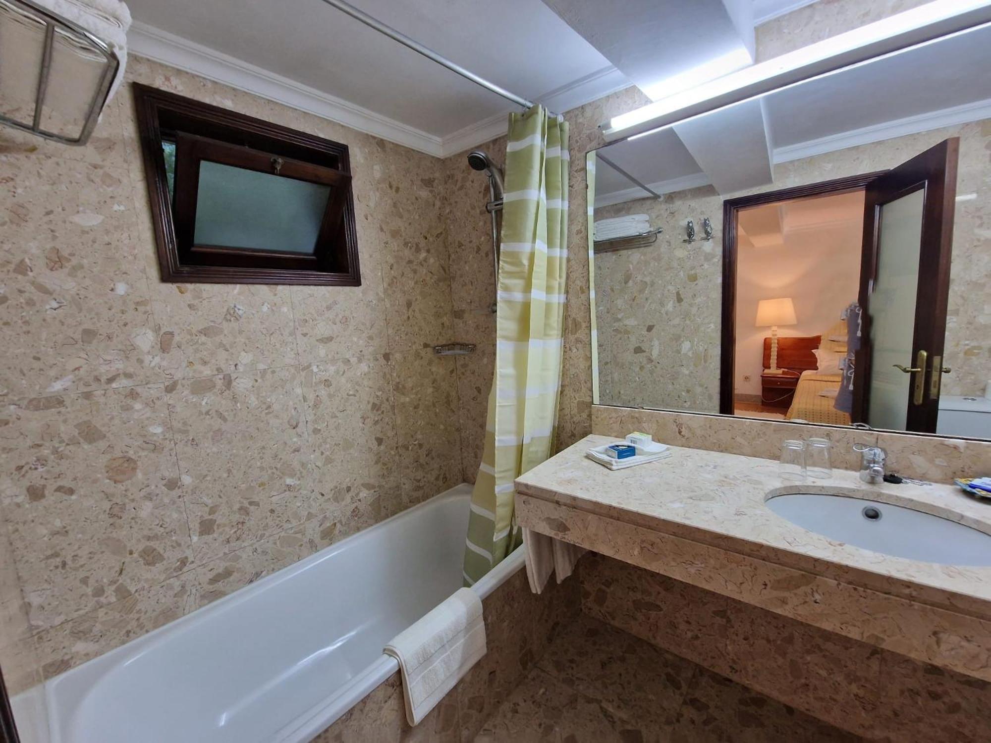 Dream Corner By Waterfalls, 20 Min To Oporto, By Porto With Love Lda Parada  Room photo